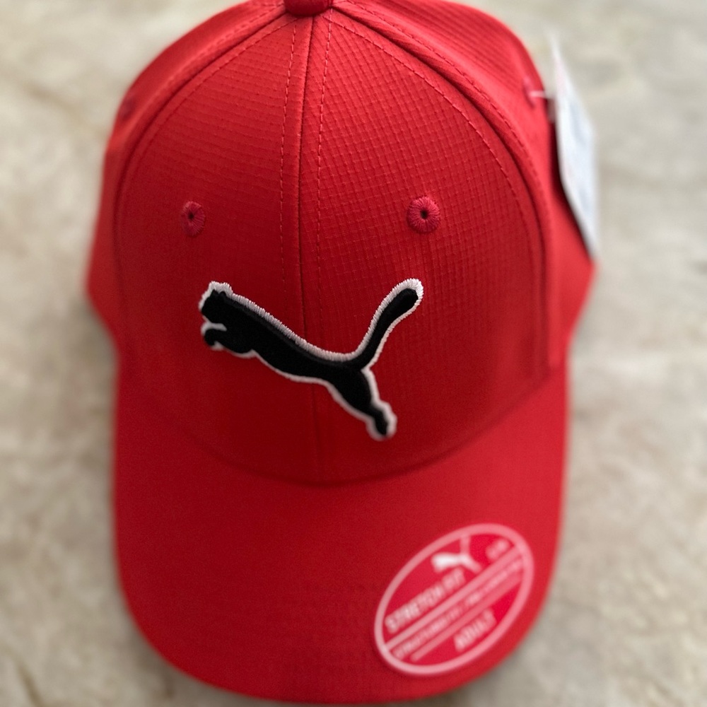 Puma red golf flex fit hat small/medium